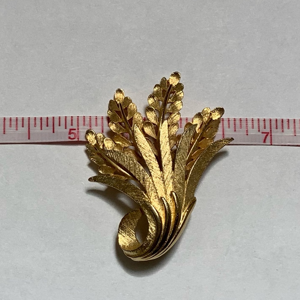 Wheat/Floral Bouquet Brooch - Picture 5 of 6